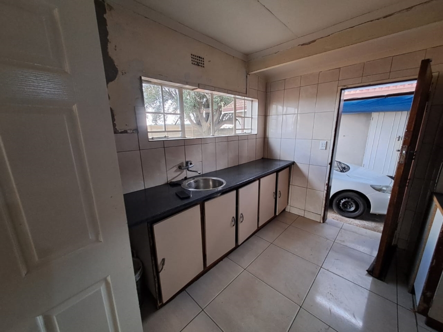 4 Bedroom Property for Sale in Vaalpark Free State